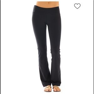 Lilly Pulitzer Weekender Black Pant Luxletic Large